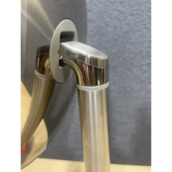 Simplehuman ST3026 8-inch, Sensor-activated Lighted Mirror w/ 5x Magnification - Picture 7 of 16